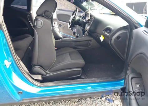 2019 Dodge Challenger Sxt z USA, uszkodzony, nr VIN 2C3CDZAG5KH735528